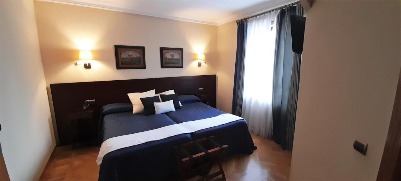 Hotel Rural Torreblanca Guadarrama Exteriör bild